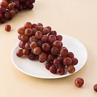 RED GRAPES SEEDLESS PER LB