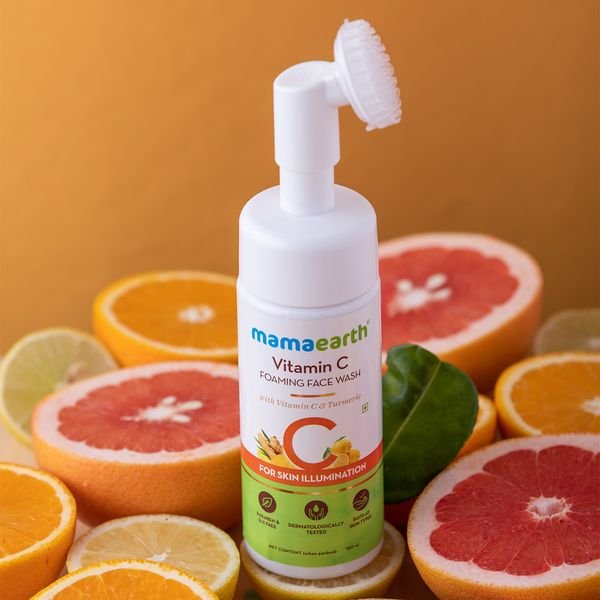 Mamaearth Vitamin C Face Wash with Vitamin C and Turmeric 150ML