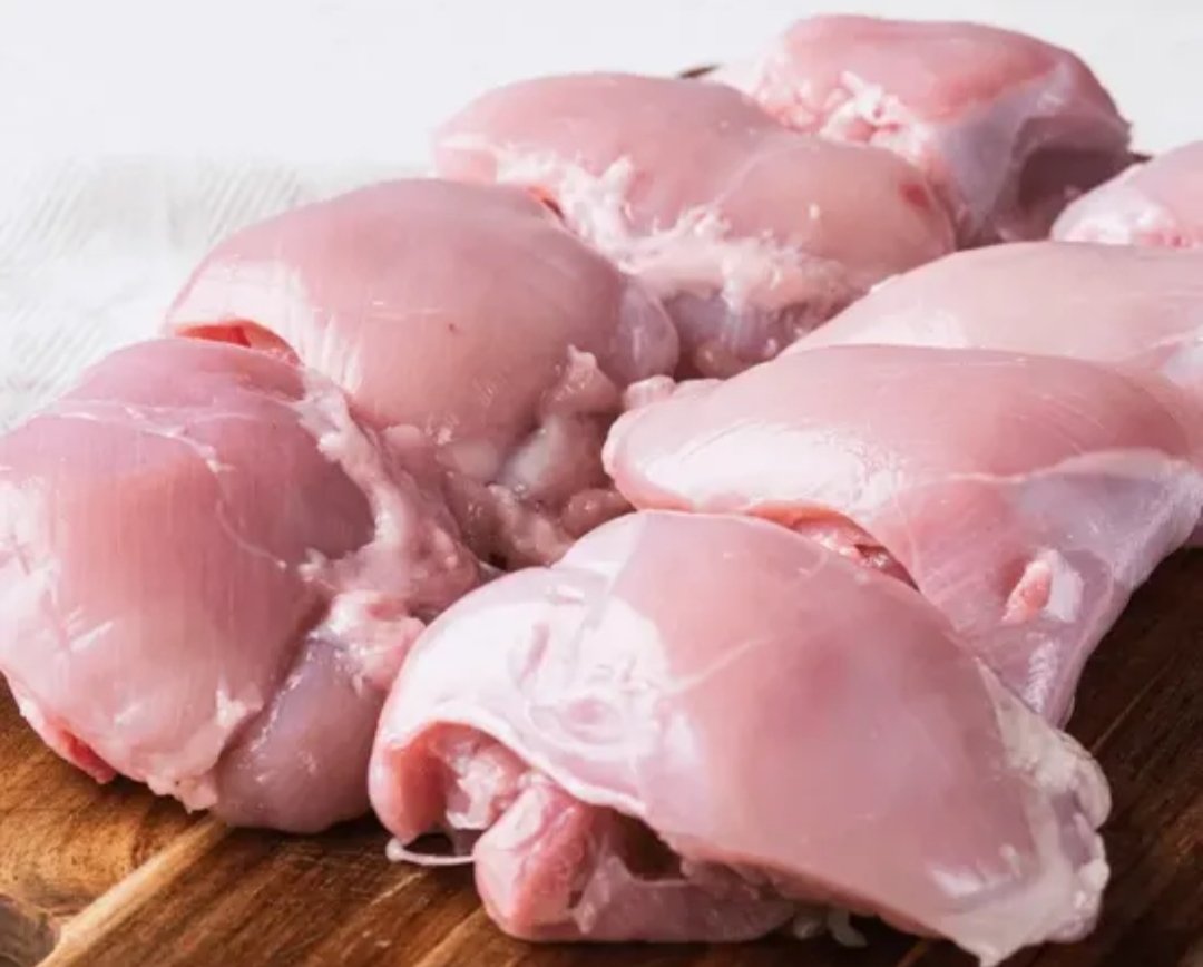 Fresh Bone-In Chicken Thigh 4.9 lb – Approx. 1.5–2 lb Each