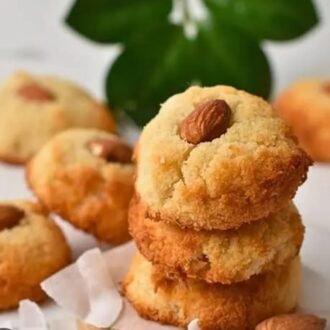 ALMOND COOKIES