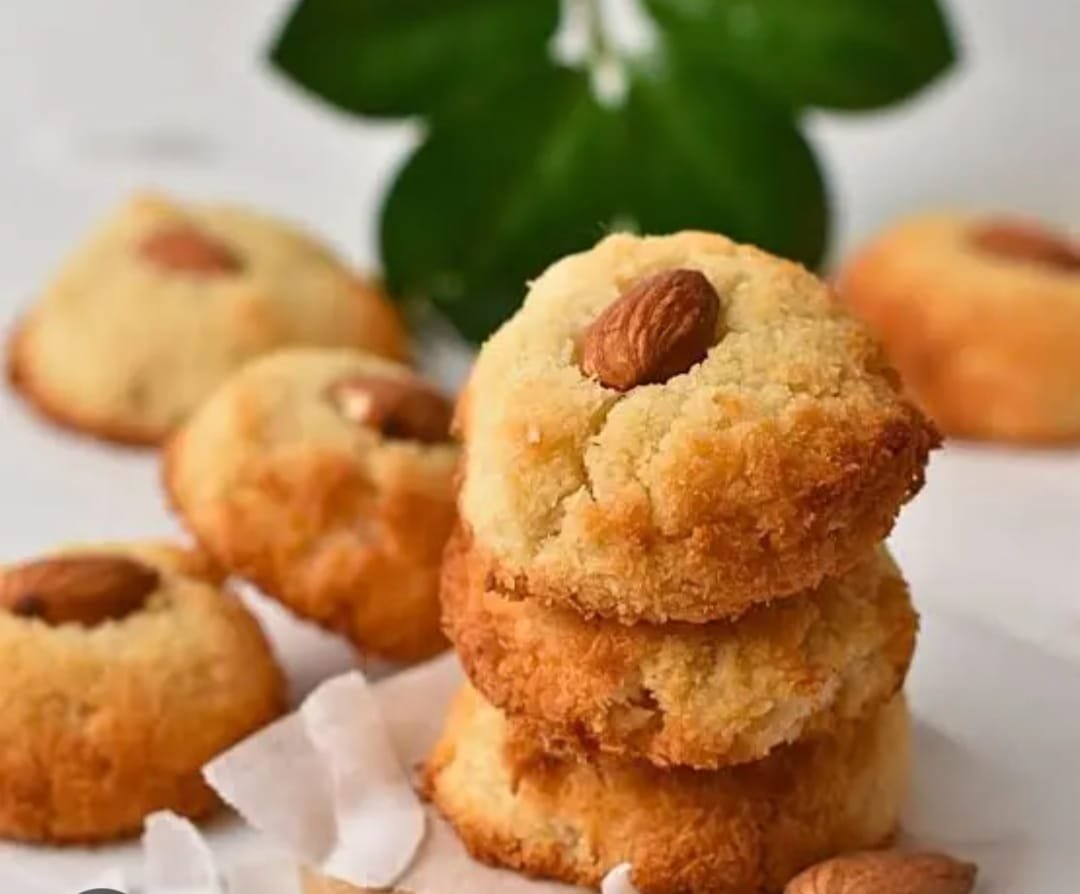 ALMOND COOKIES